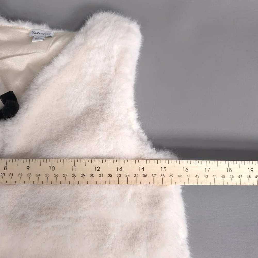 SPLENDID Kids Girls Faux Fur Vest‎ Cream Size 8 Sleeveless Soft Cozy Elegant